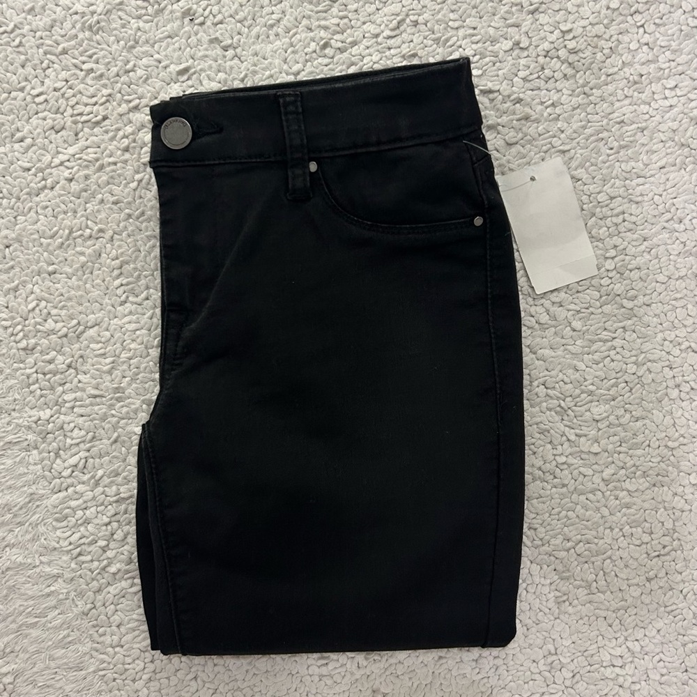 Blank NYC Spray on Super Skinny Jeans